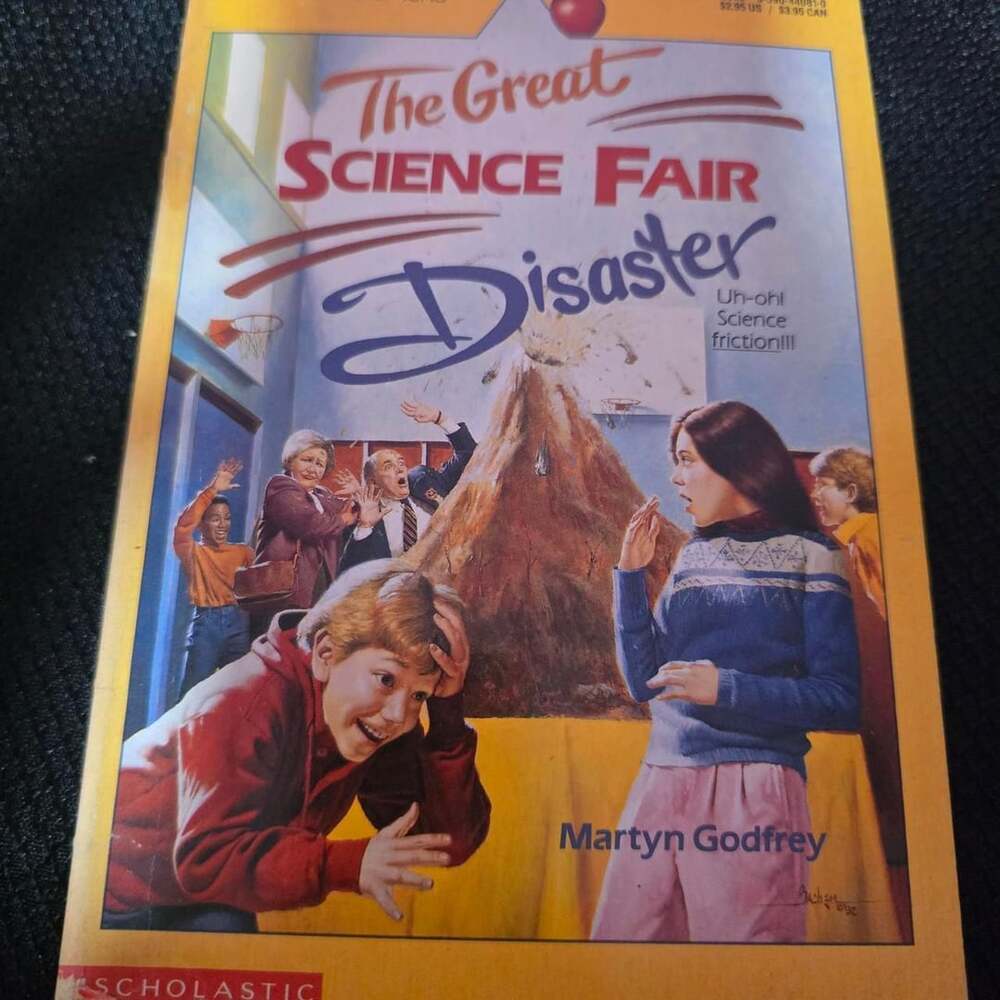 Scholastic The Great Science Fair Disaster Book Martyn Godfrey